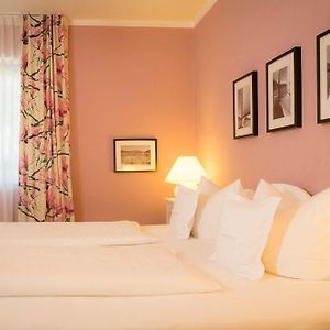 Standard Zimmer mit Kingsize-Bett